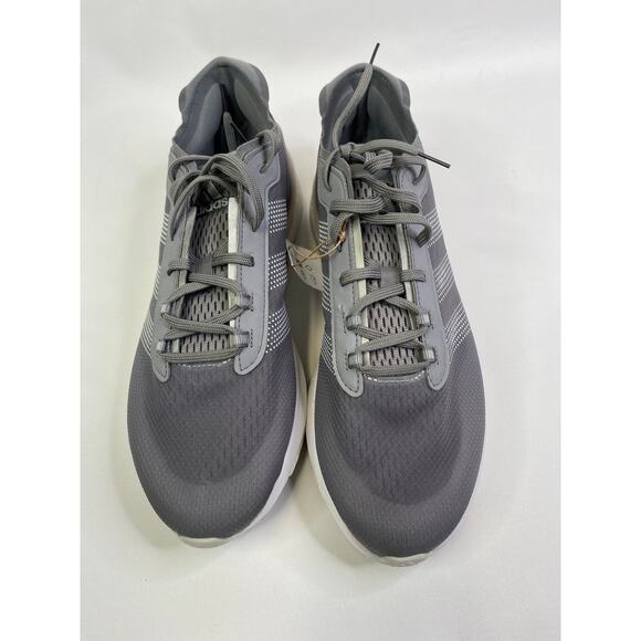 adidas Avryn \